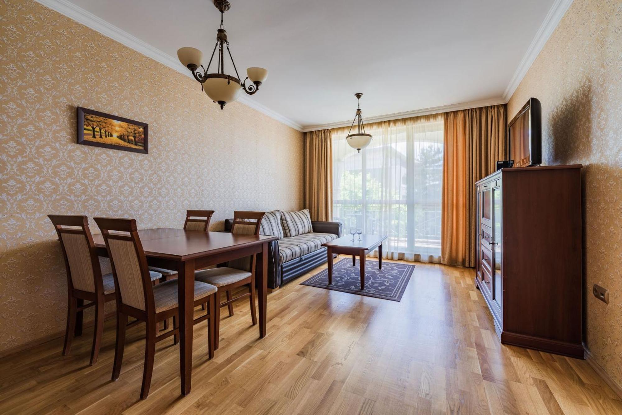Romance Hotel And Family Suites Saints Constantine and Helena Ngoại thất bức ảnh